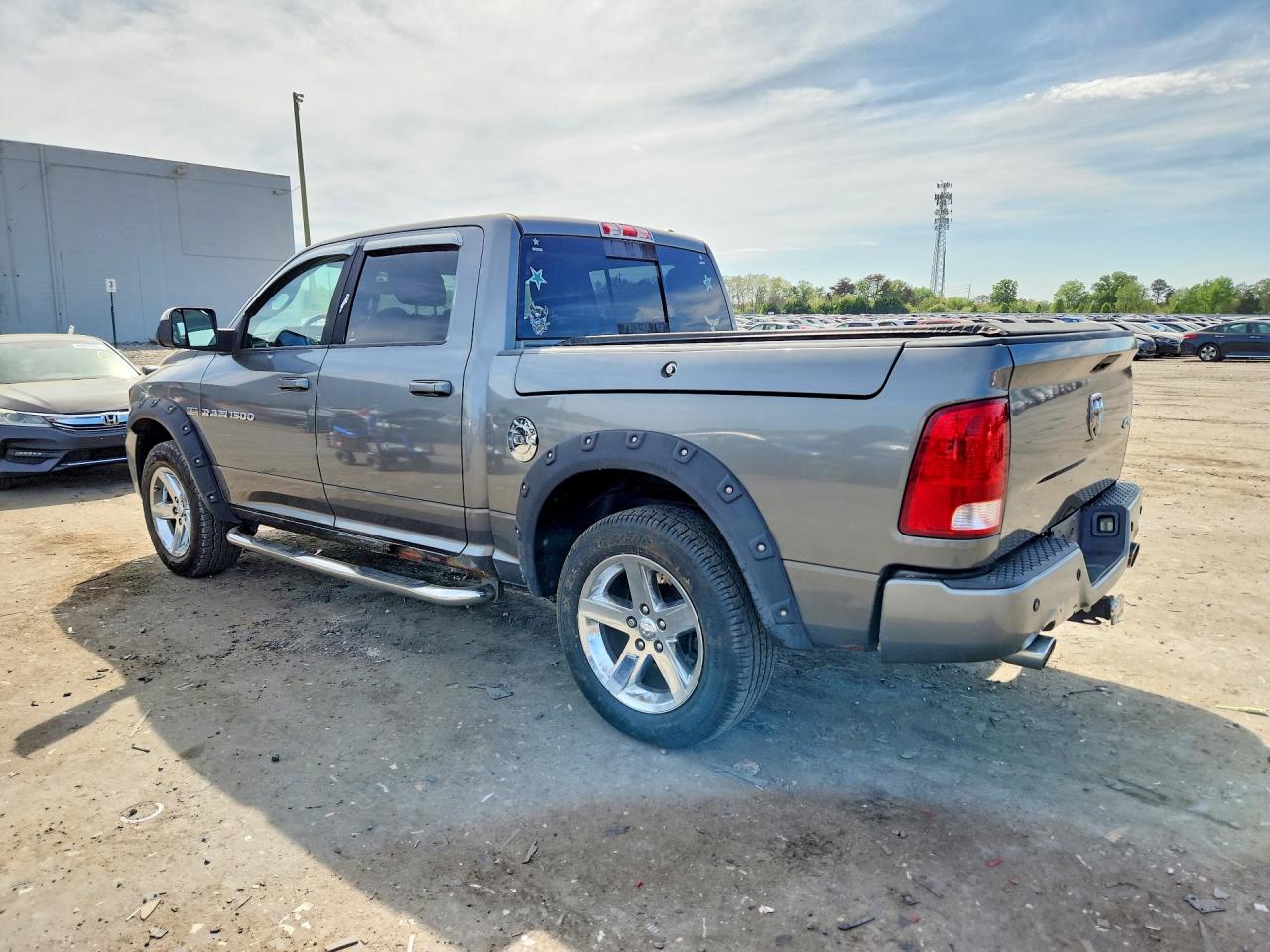 2011 DODGE RAM 1500 photo 3