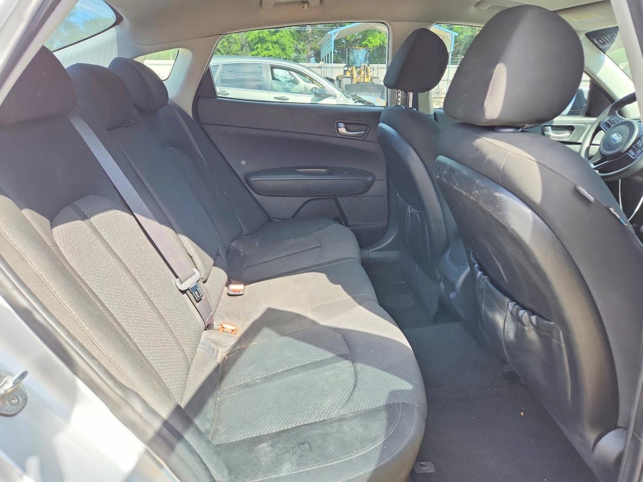 2018 KIA OPTIMA LX photo 28
