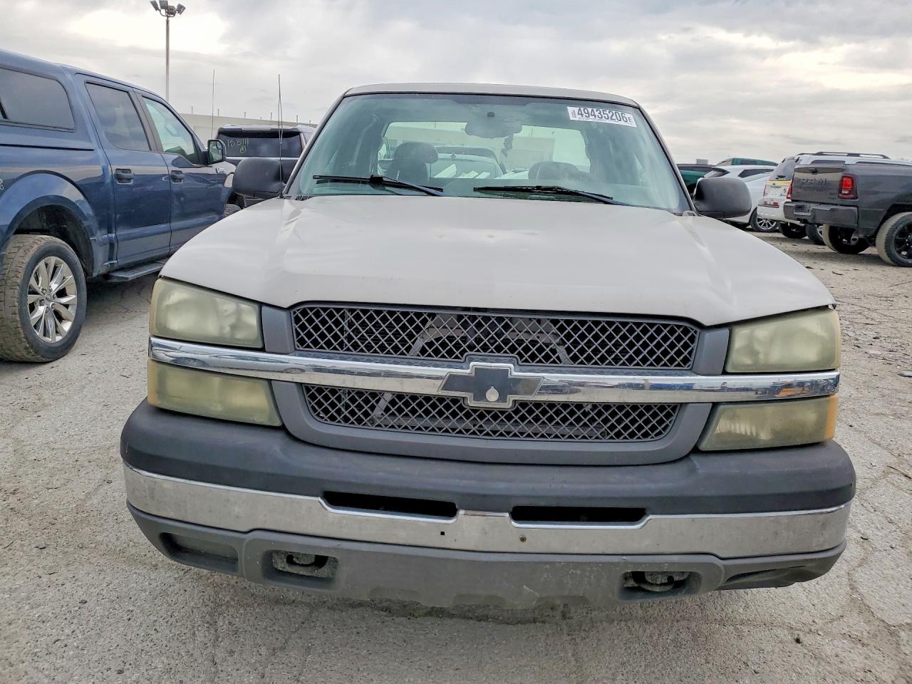 2004 CHEVROLET SILVERADO C1500 photo 9