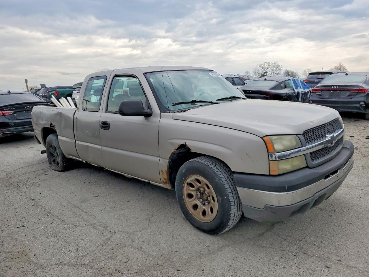 2004 CHEVROLET SILVERADO C1500 photo 7
