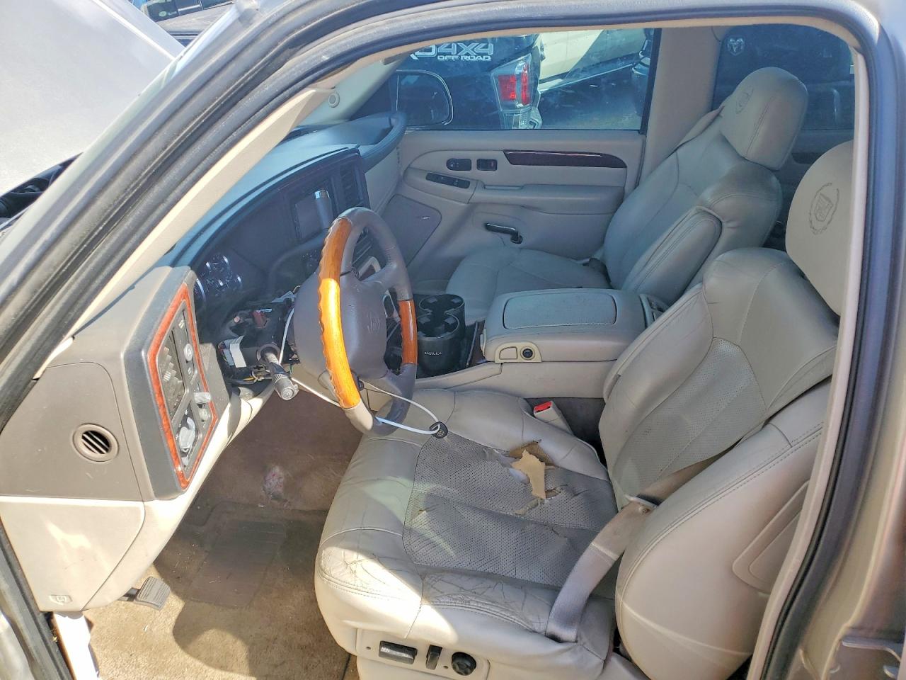 2002 CADILLAC ESCALADE LUXURY photo 13