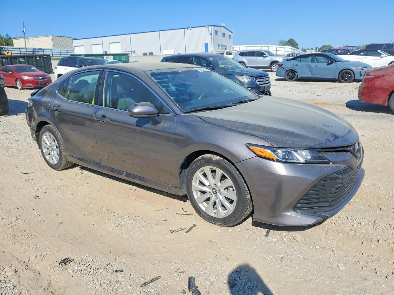 2018 TOYOTA CAMRY LE photo 10
