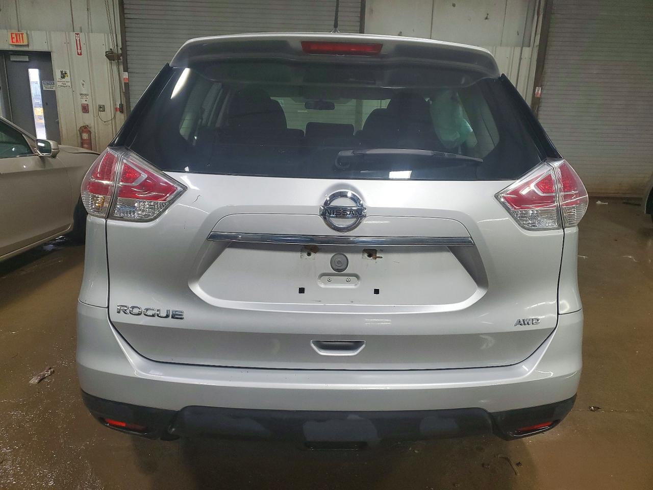 2016 NISSAN ROGUE S photo 11