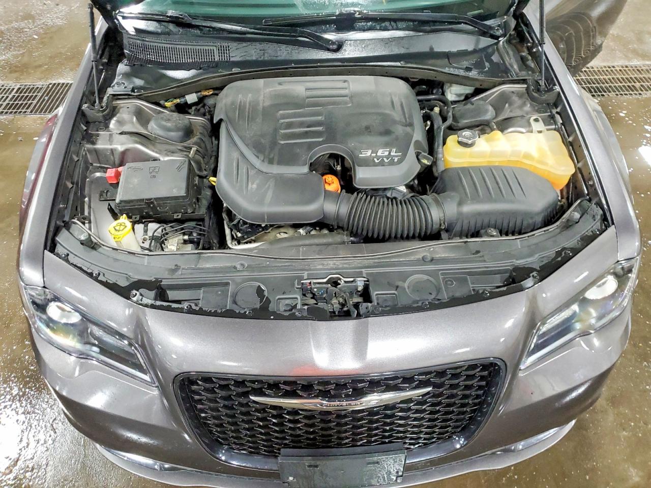 2015 CHRYSLER 300 S photo 11