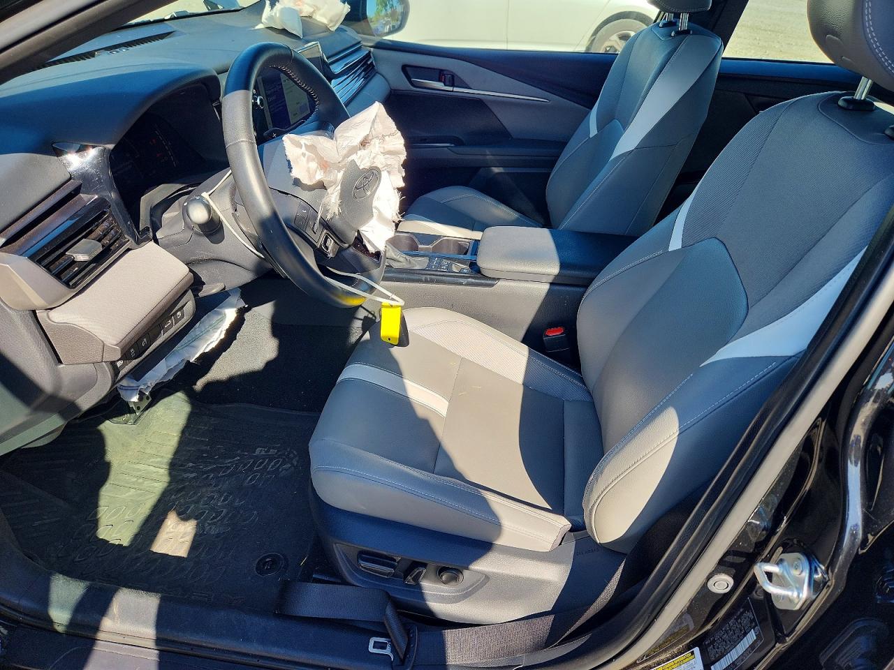 2025 TOYOTA CAMRY SE photo 7