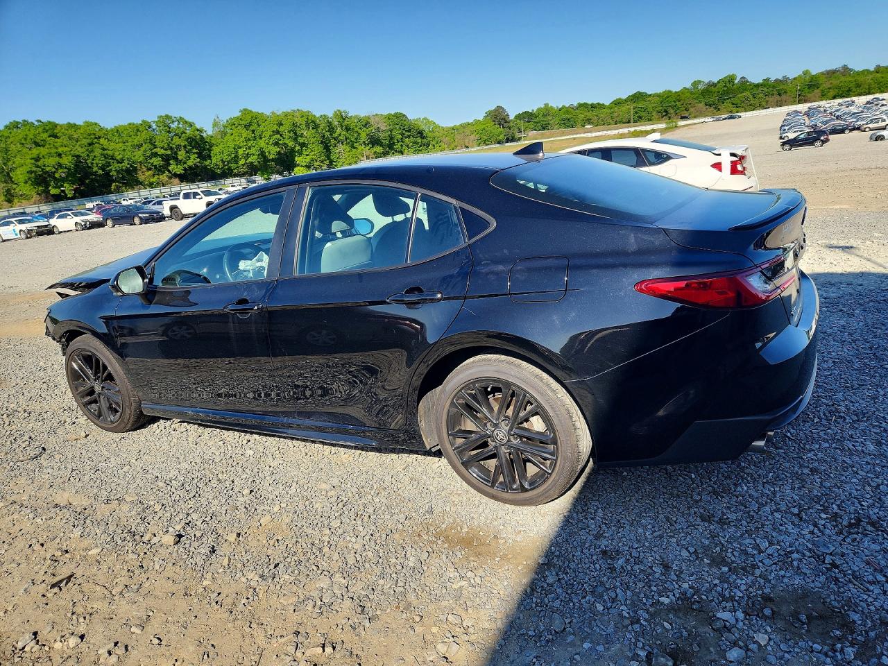 2025 TOYOTA CAMRY SE photo 2
