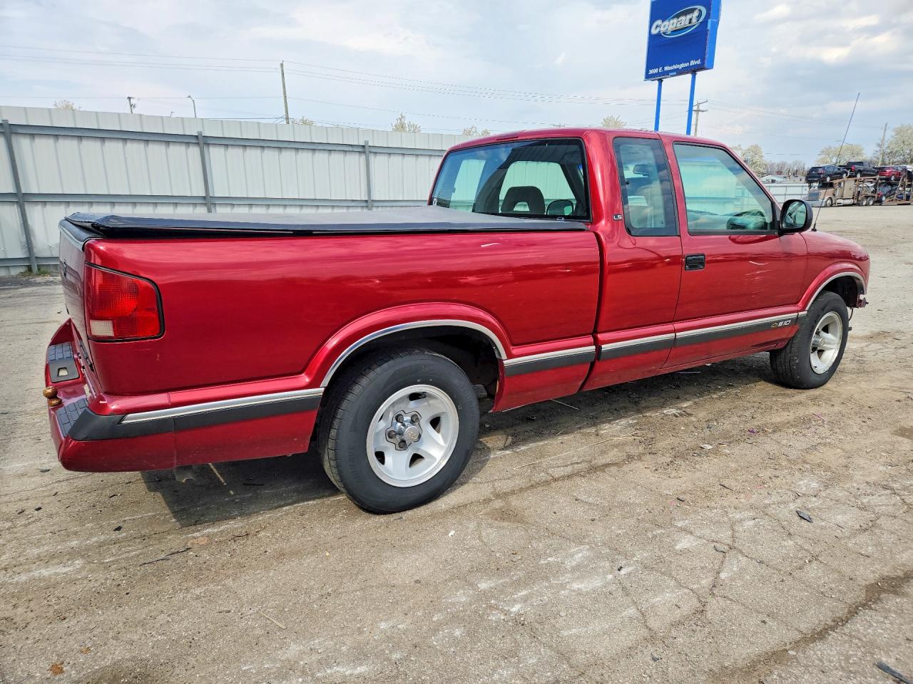 1996 CHEVROLET S TRUCK S10 photo 3
