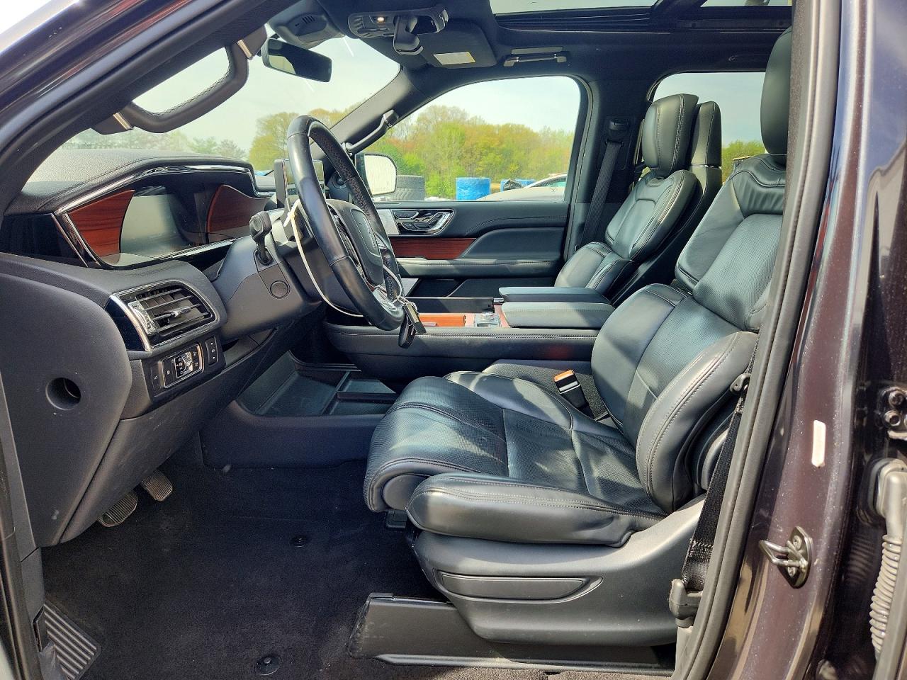 2022 LINCOLN NAVIGATOR RESERVE photo 19