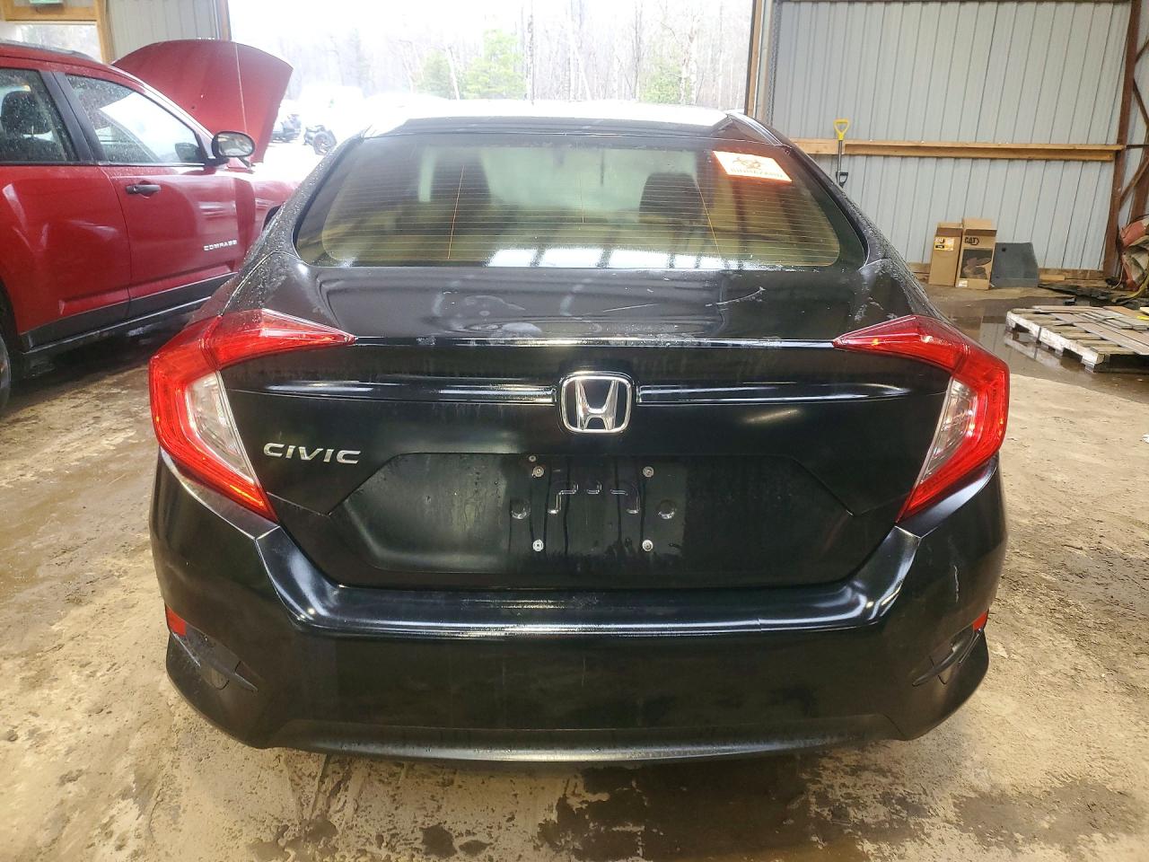 2017 HONDA CIVIC LX photo 6