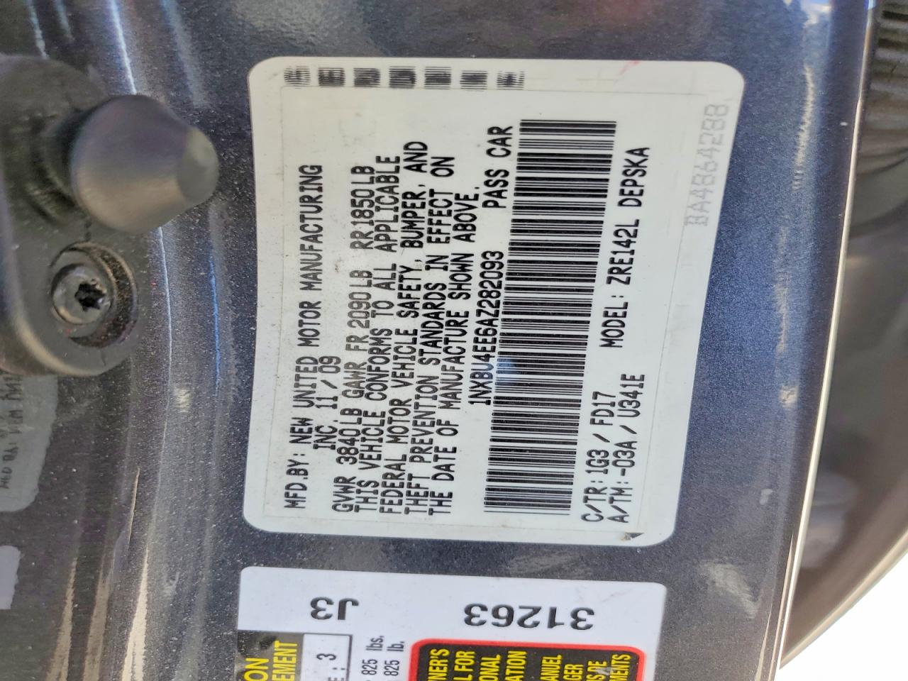 2010 TOYOTA COROLLA S photo 23