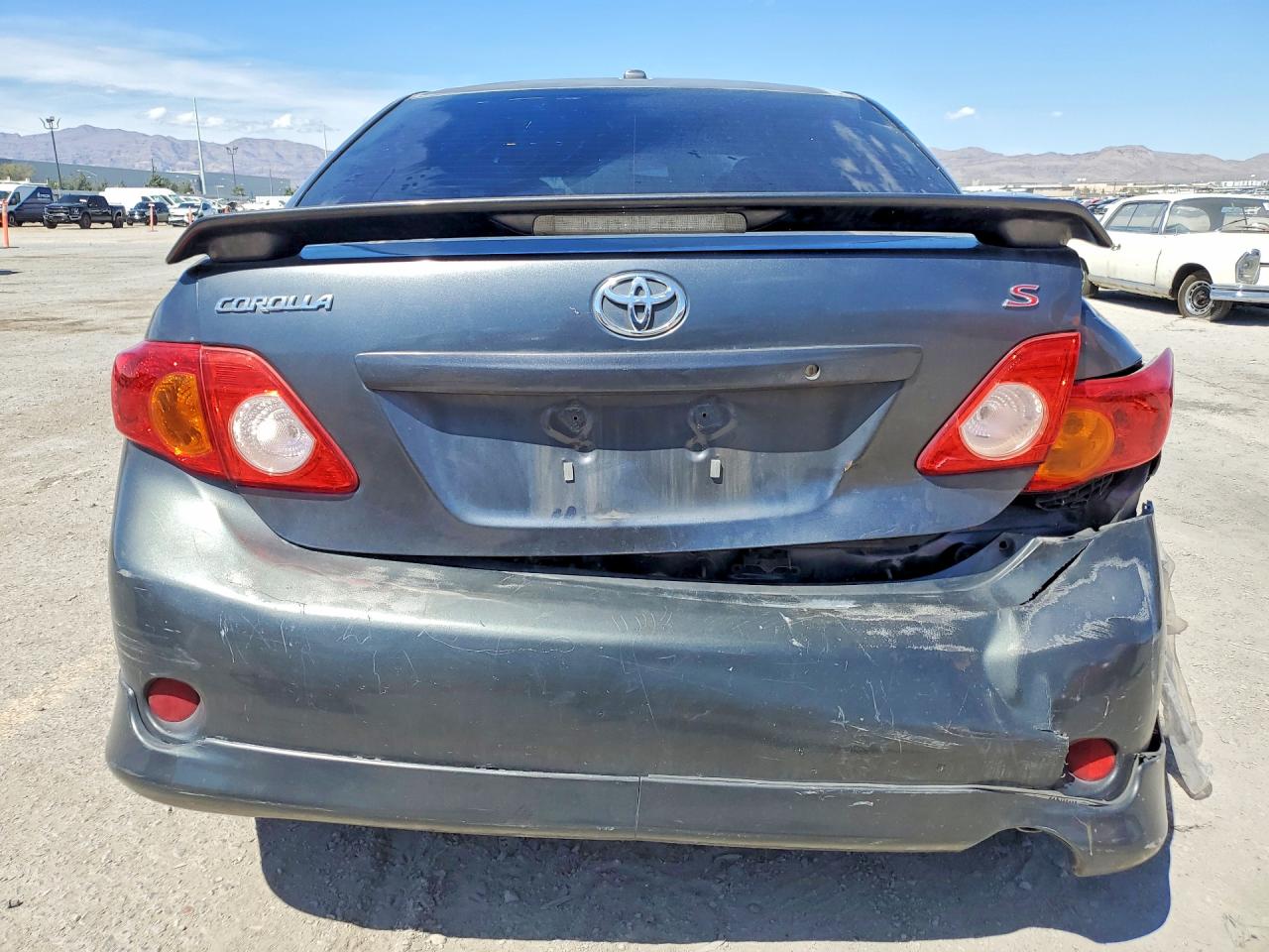 2010 TOYOTA COROLLA S photo 11