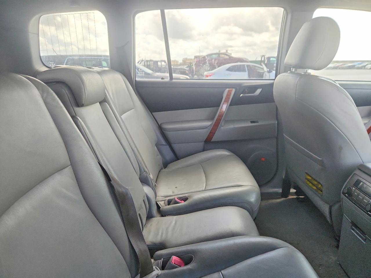 2008 TOYOTA HIGHLANDER LIMITED photo 31