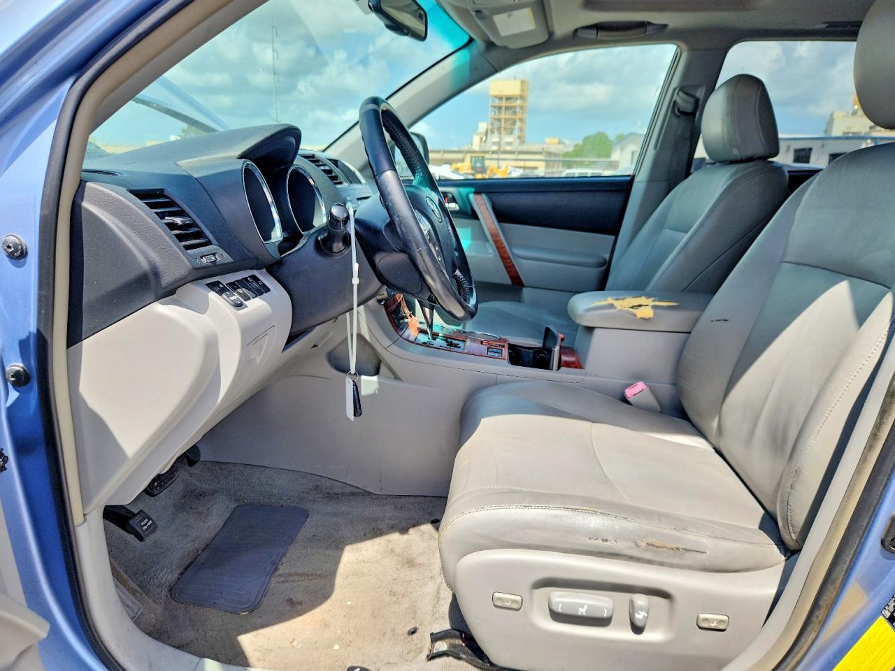 2008 TOYOTA HIGHLANDER LIMITED photo 19