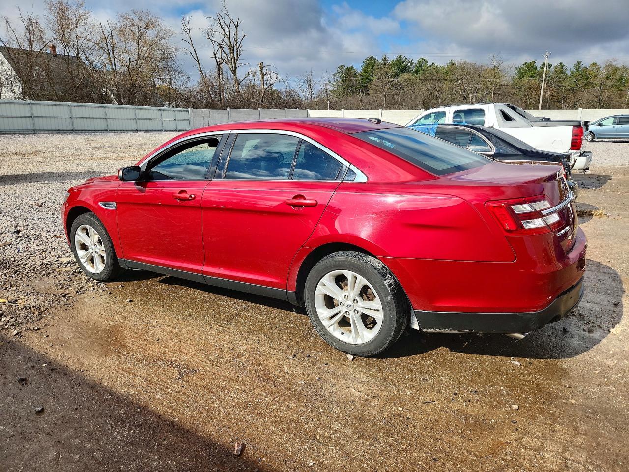 2014 FORD TAURUS SEL photo 2