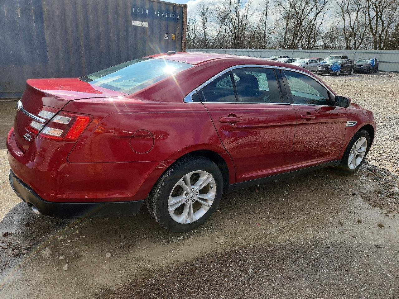 2014 FORD TAURUS SEL photo 3