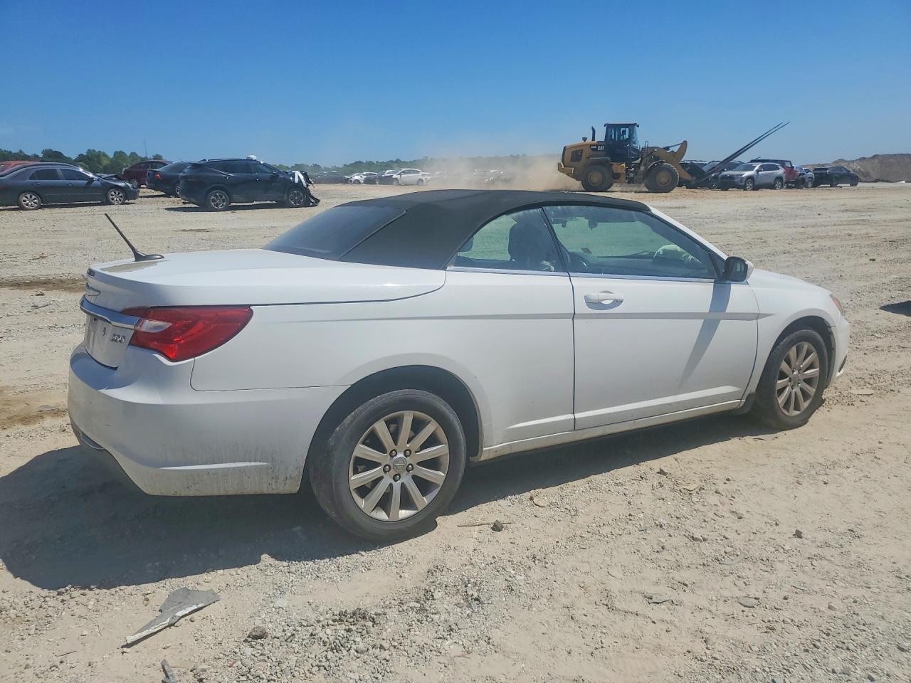 2013 CHRYSLER 200 TOURING photo 3