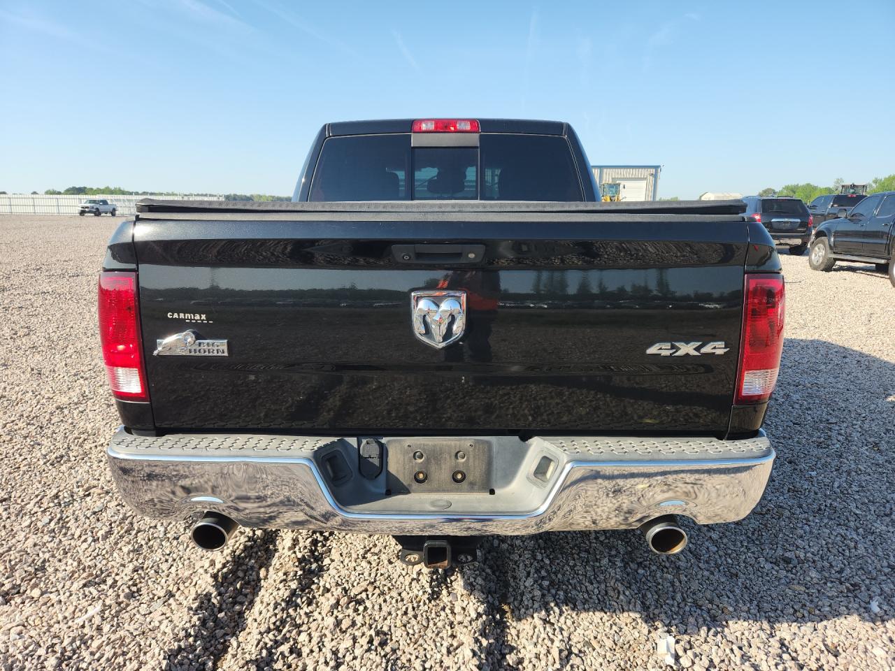 2015 RAM 1500 SLT photo 6