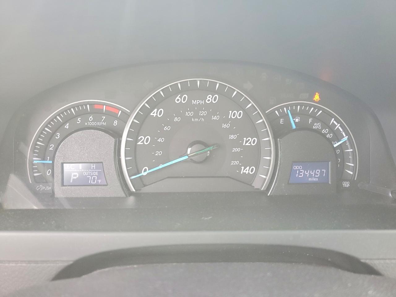 2015 TOYOTA CAMRY LE photo 25