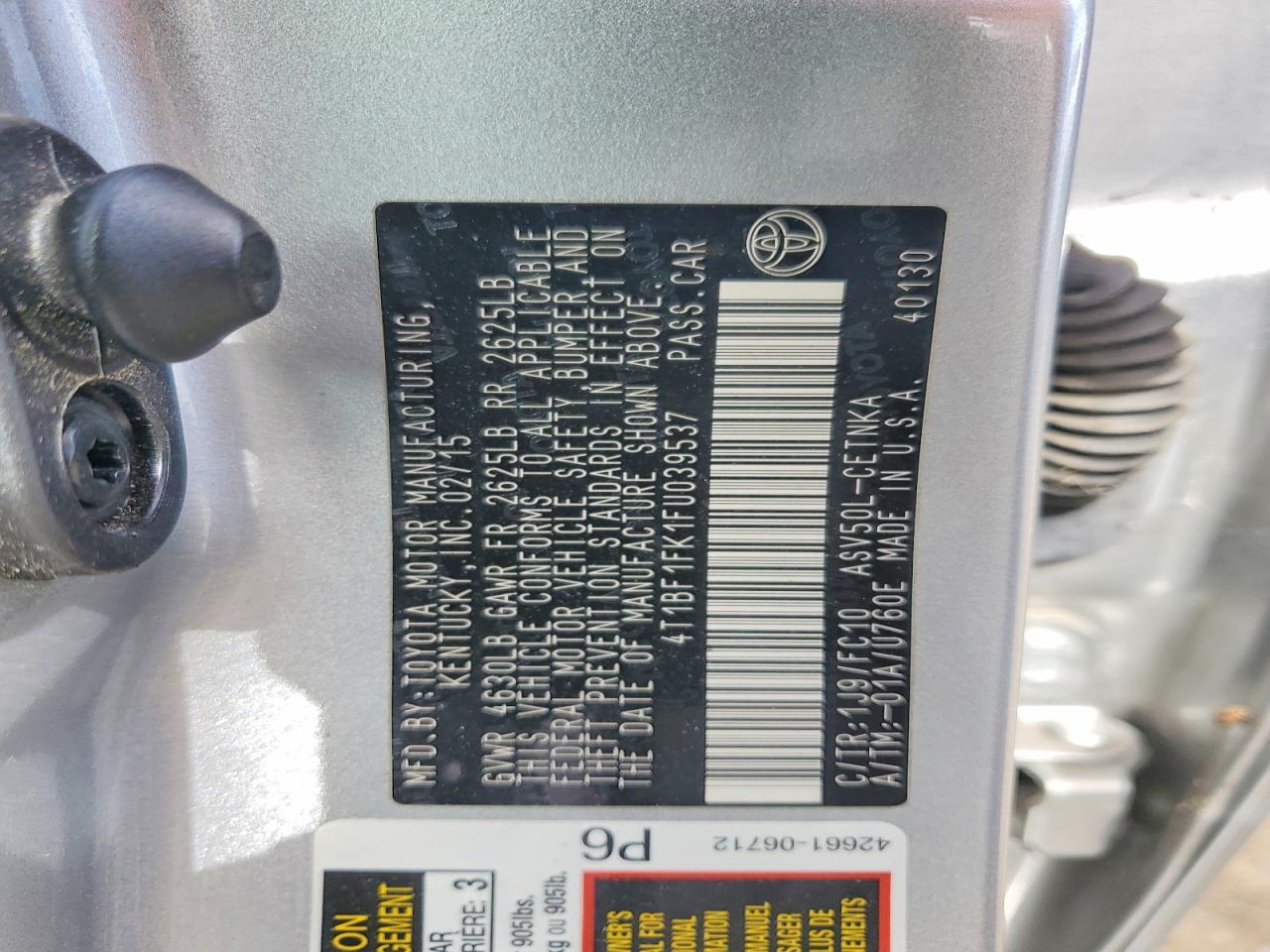 2015 TOYOTA CAMRY LE photo 34
