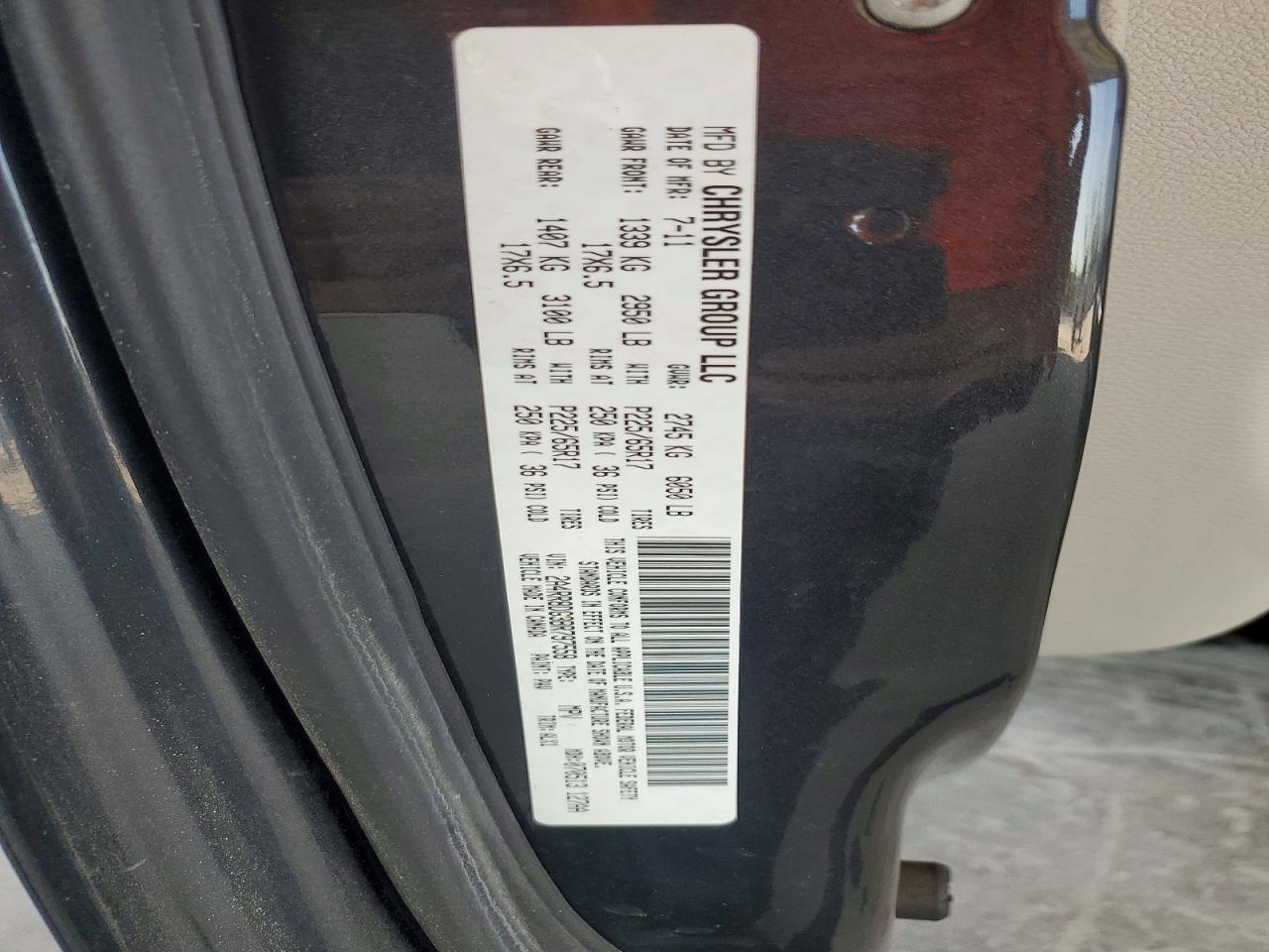 2011 CHRYSLER TOWN & COUNTRY TOURING L photo 37