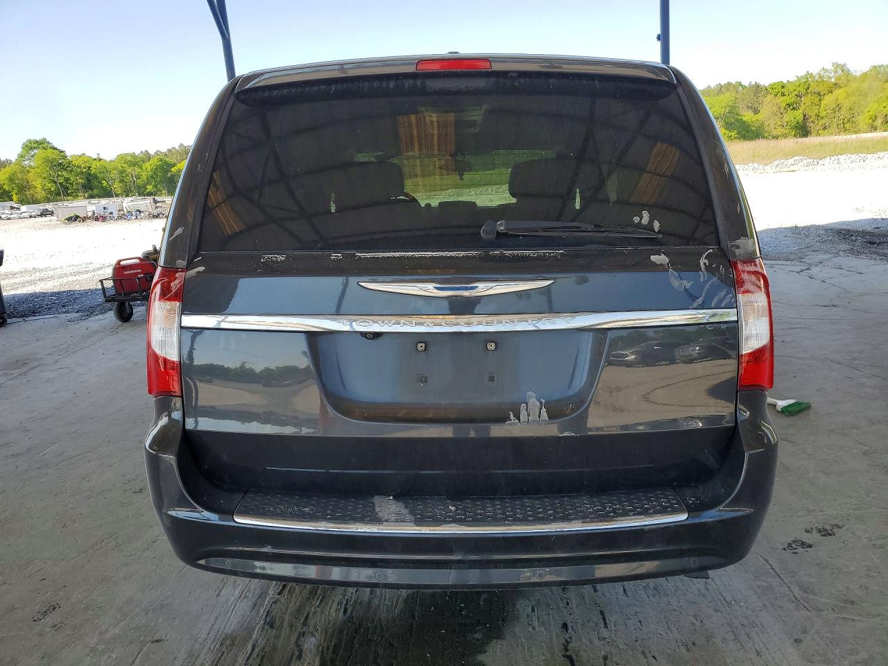 2011 CHRYSLER TOWN & COUNTRY TOURING L photo 16