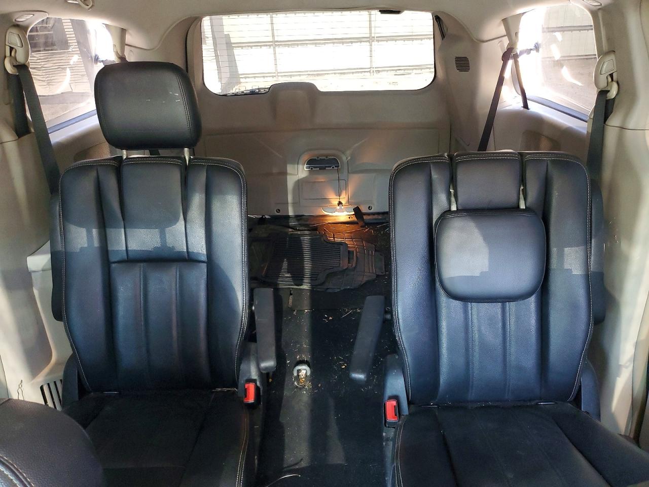 2013 CHRYSLER TOWN & COUNTRY TOURING photo 28