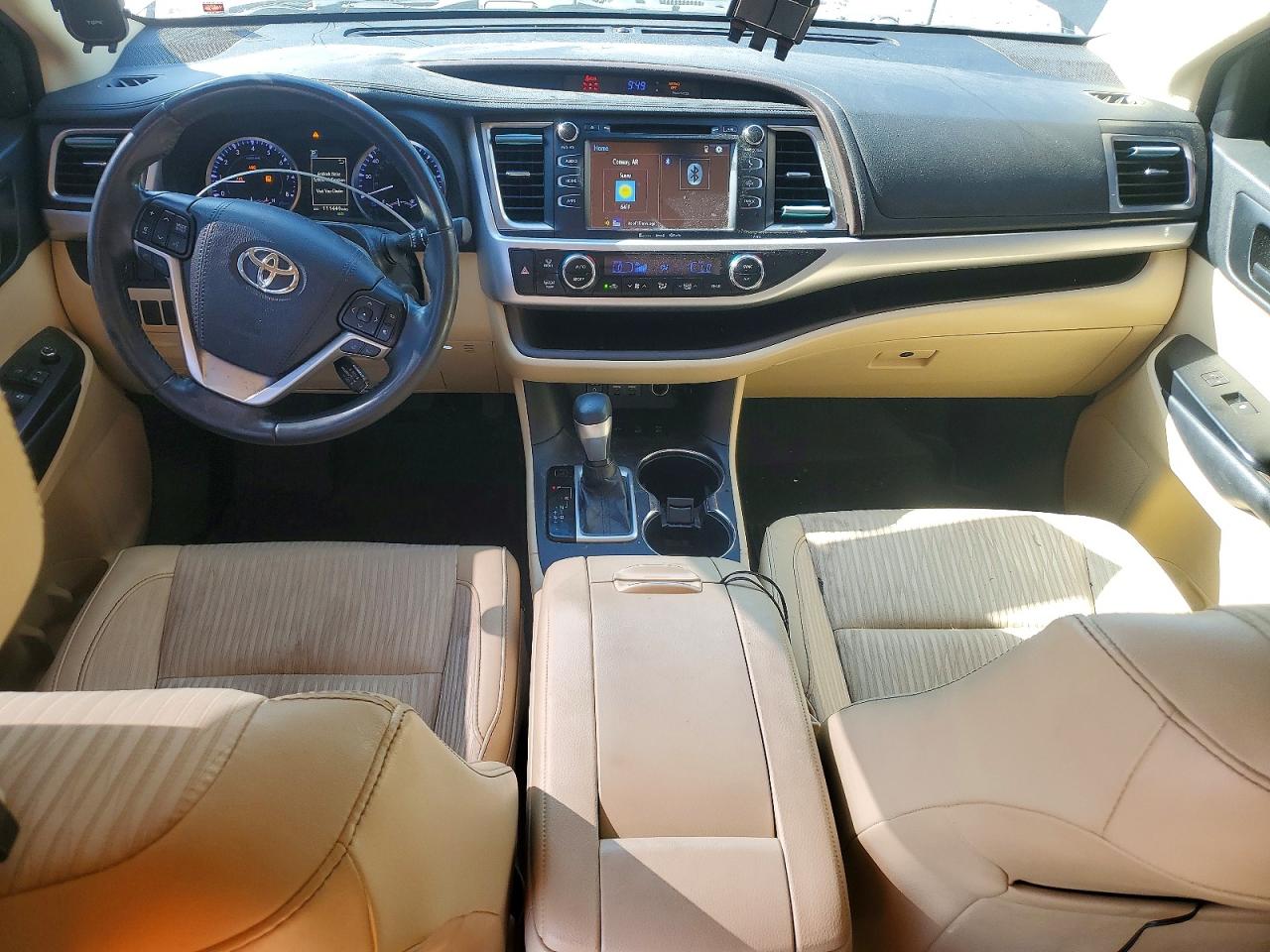 2019 TOYOTA HIGHLANDER LE PLUS photo 15