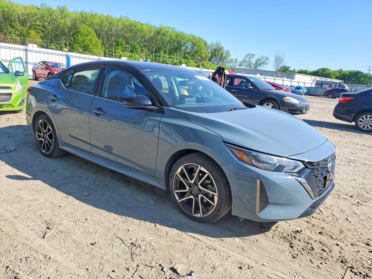 2025 NISSAN SENTRA SR photo 10