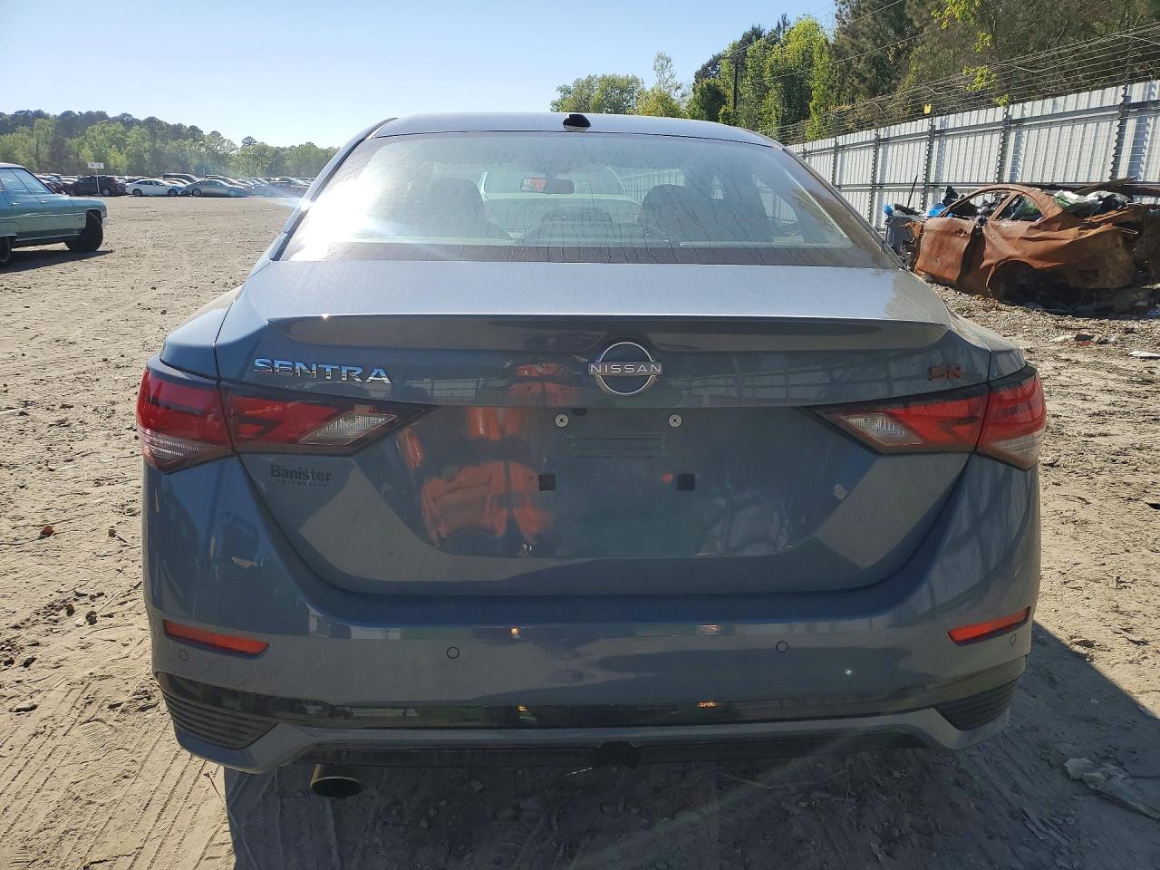 2025 NISSAN SENTRA SR photo 16