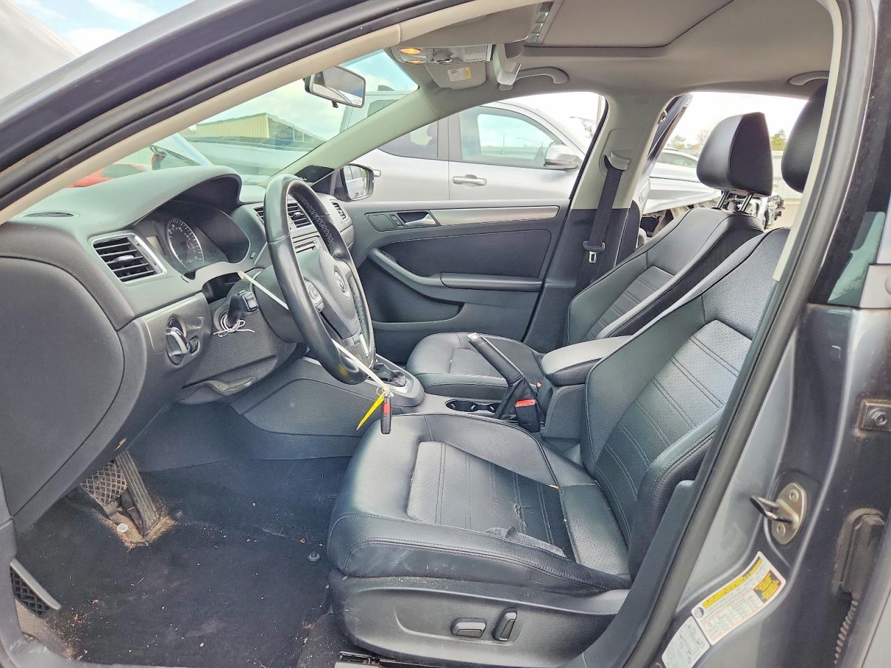 2013 VOLKSWAGEN JETTA SEL photo 19
