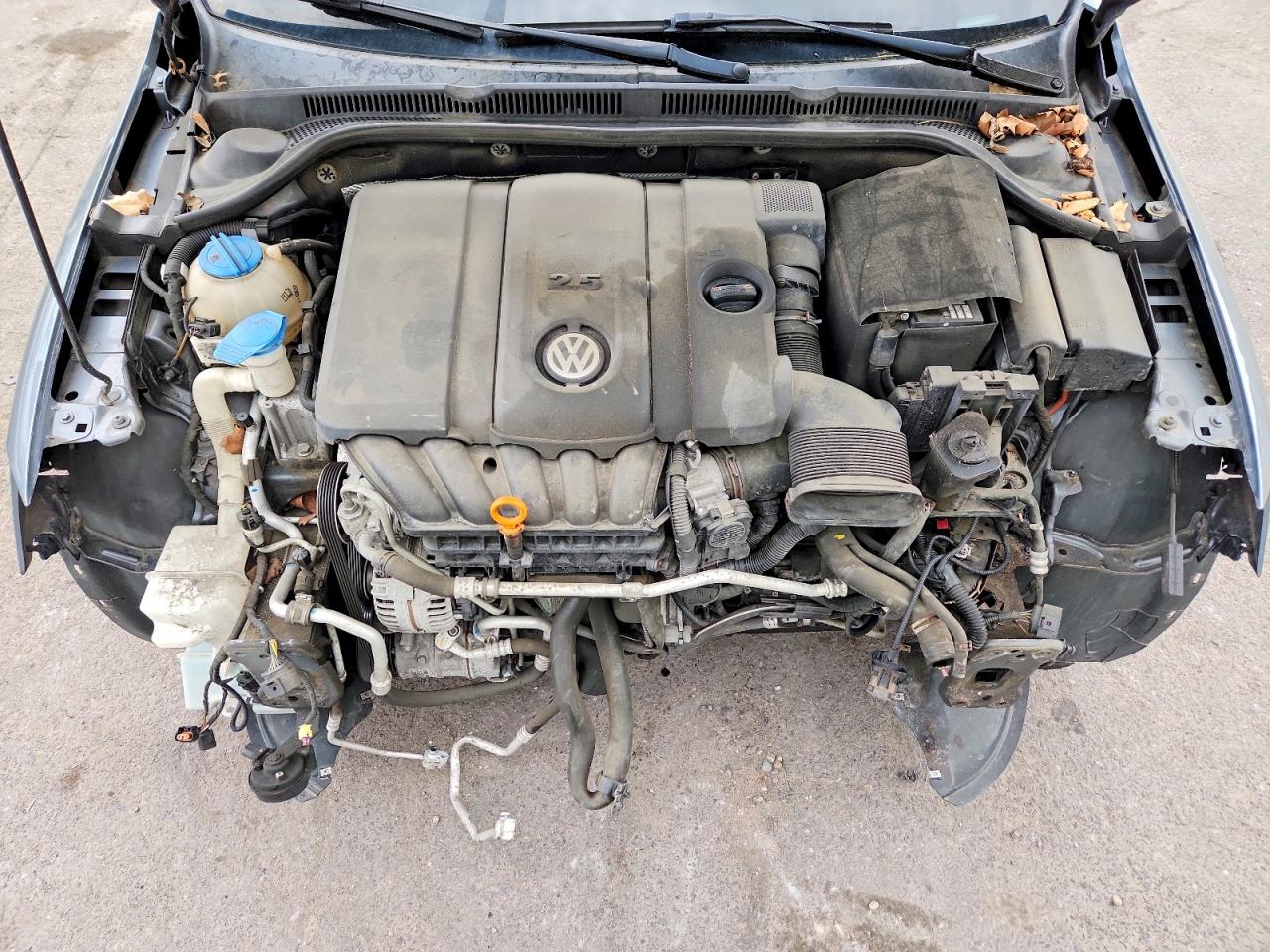 2013 VOLKSWAGEN JETTA SEL photo 31
