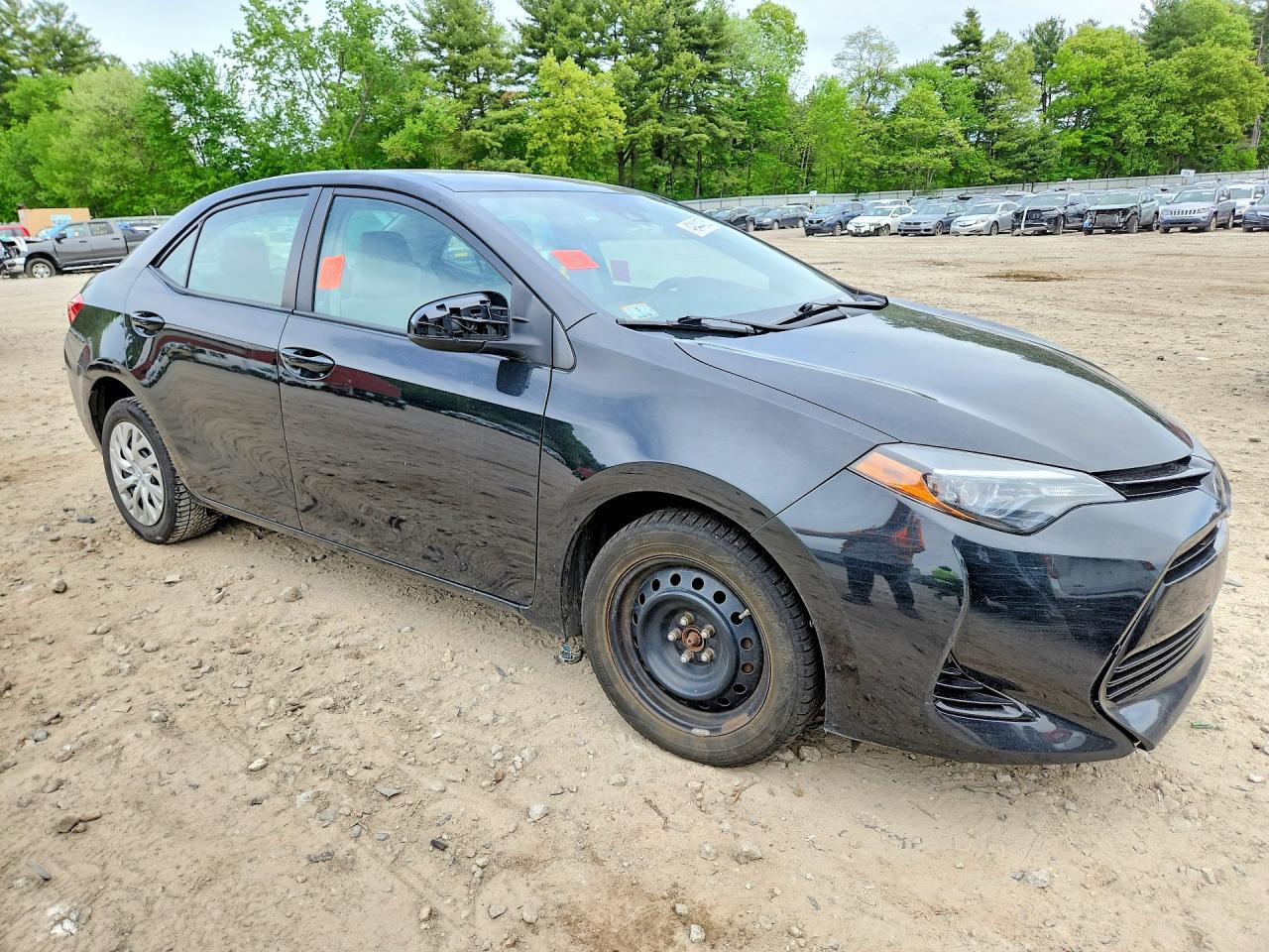 2017 TOYOTA COROLLA LE photo 7