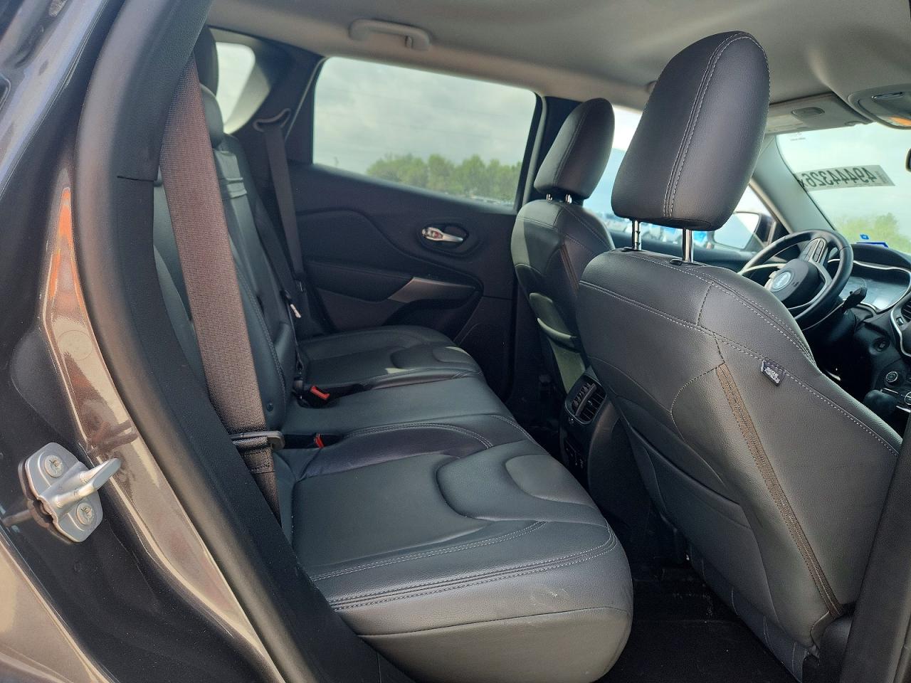 2019 JEEP CHEROKEE LATITUDE PLUS photo 21