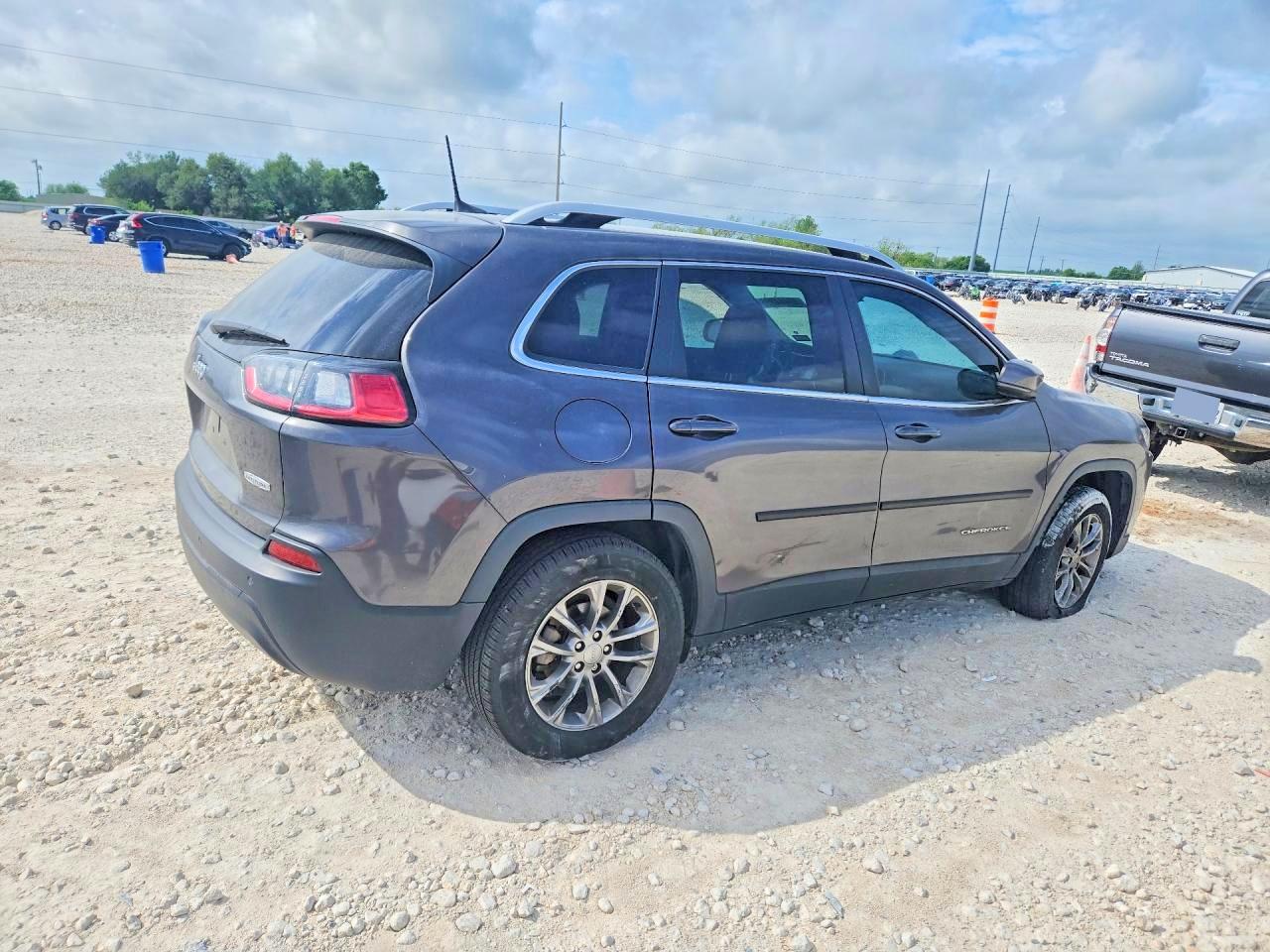2019 JEEP CHEROKEE LATITUDE PLUS photo 5