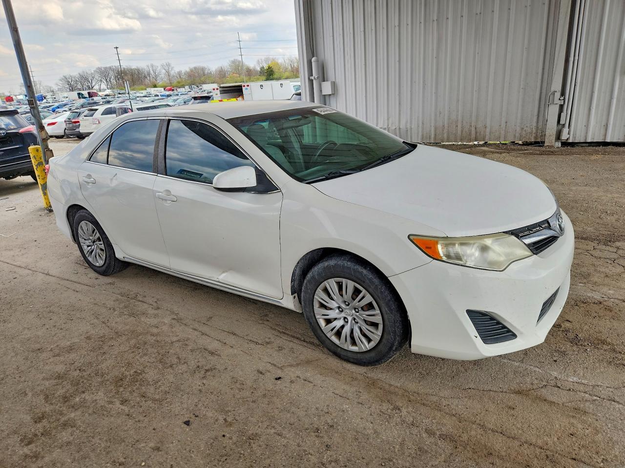 2012 TOYOTA CAMRY LE photo 7