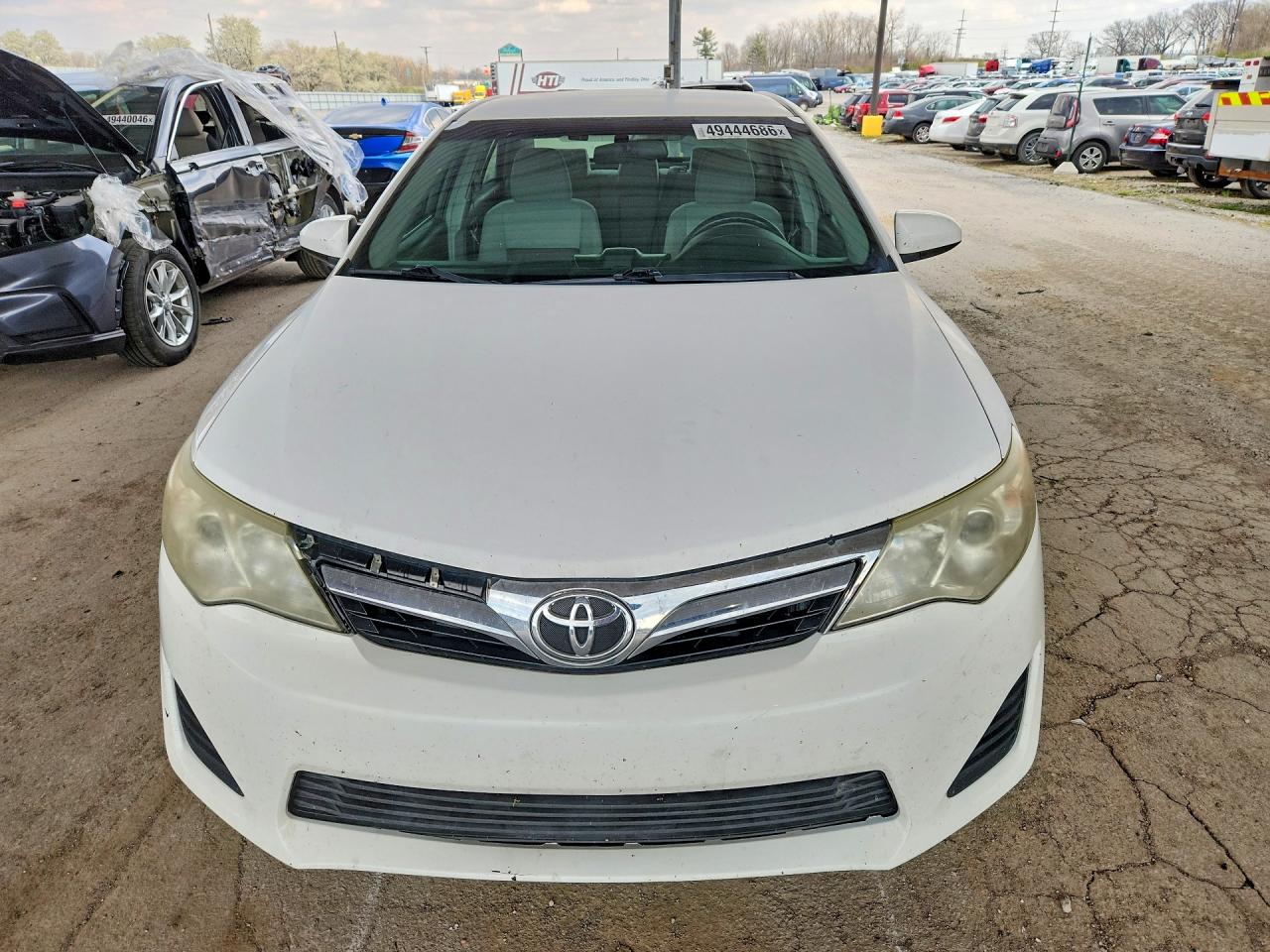 2012 TOYOTA CAMRY LE photo 9