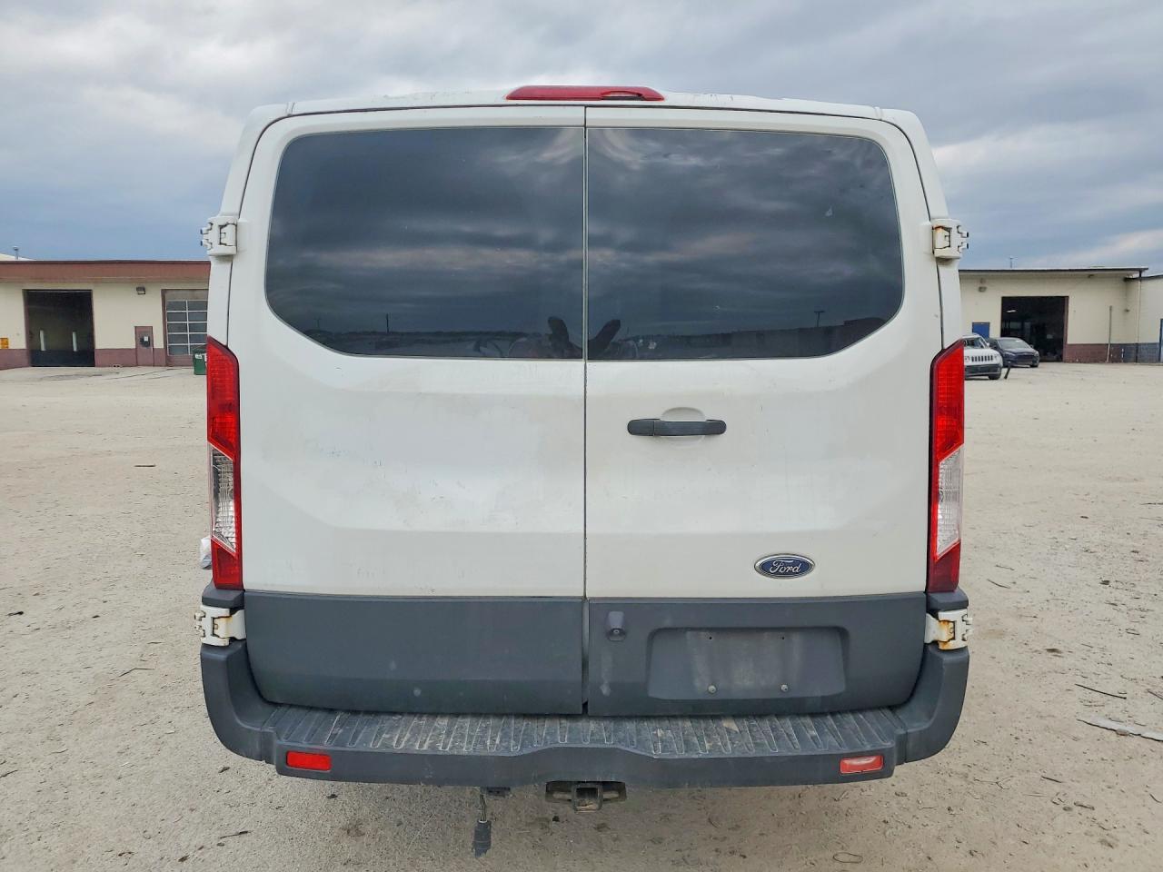 2016 FORD TRANSIT T-250 photo 16