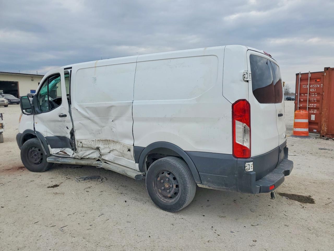 2016 FORD TRANSIT T-250 photo 4