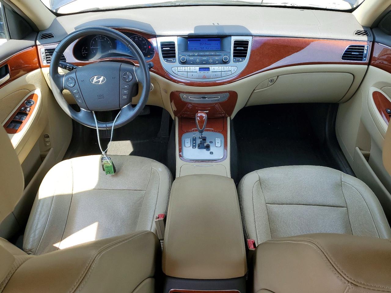 2013 HYUNDAI GENESIS 3.8L photo 8