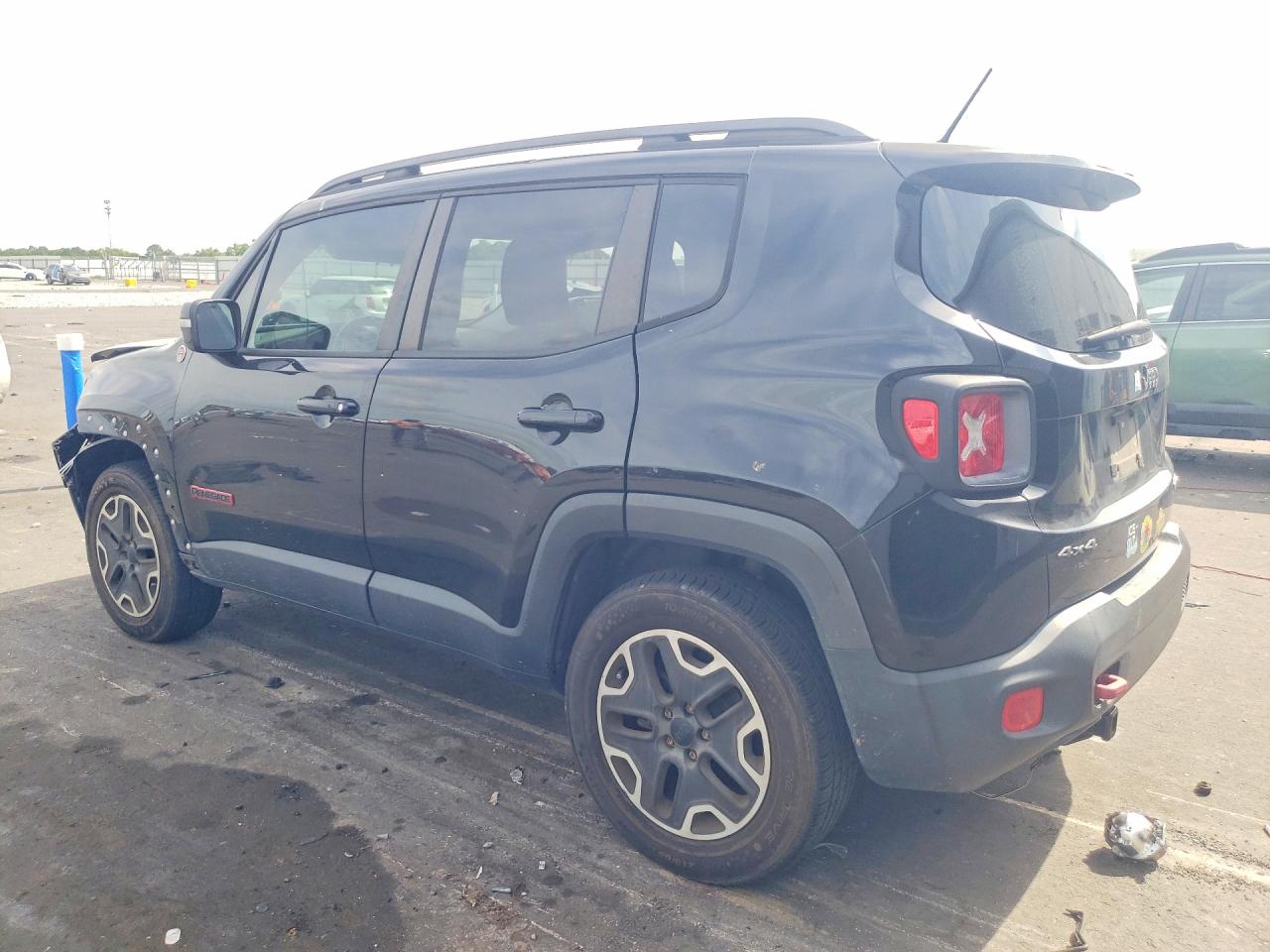 2015 JEEP RENEGADE TRAILHAWK photo 3