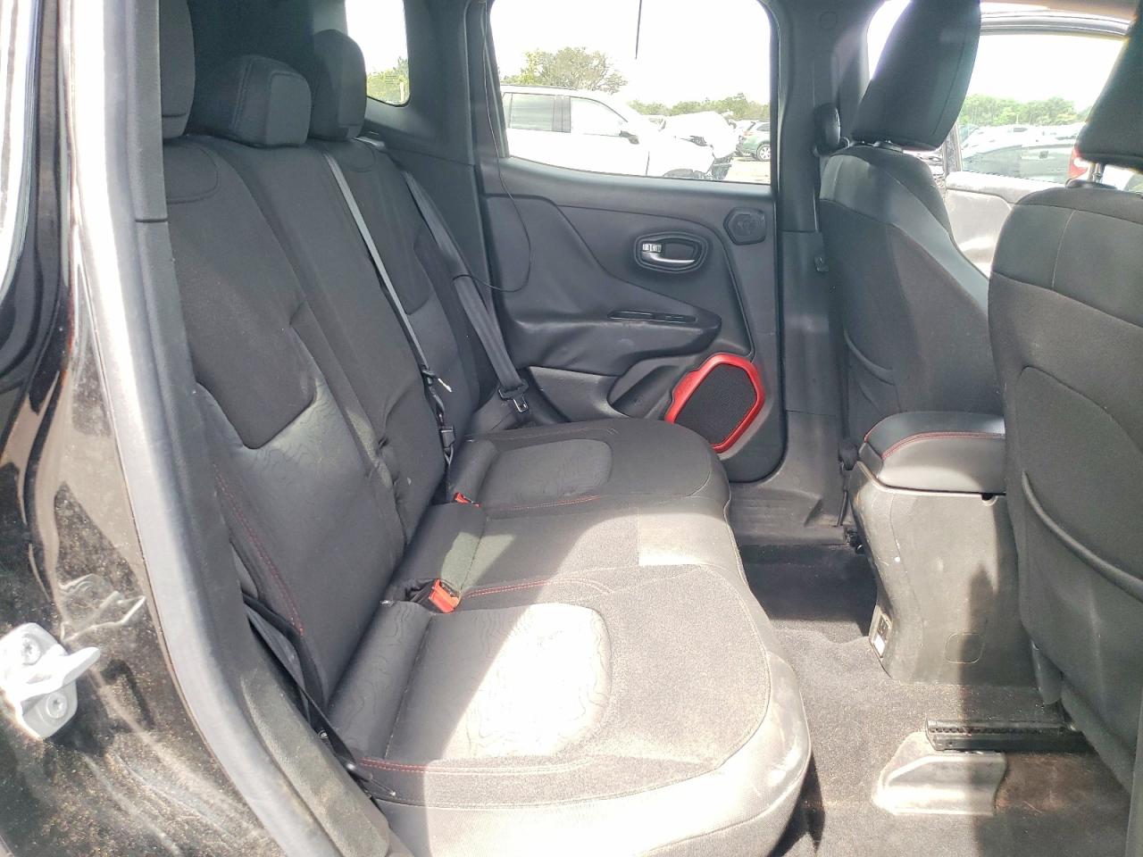 2015 JEEP RENEGADE TRAILHAWK photo 21