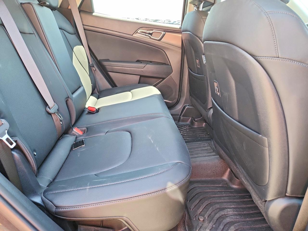 2025 KIA SPORTAGE EX photo 31