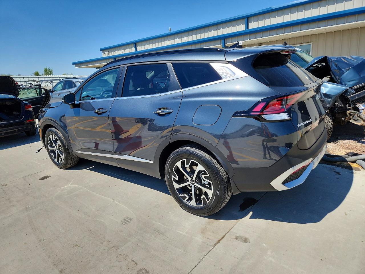 2025 KIA SPORTAGE EX photo 4