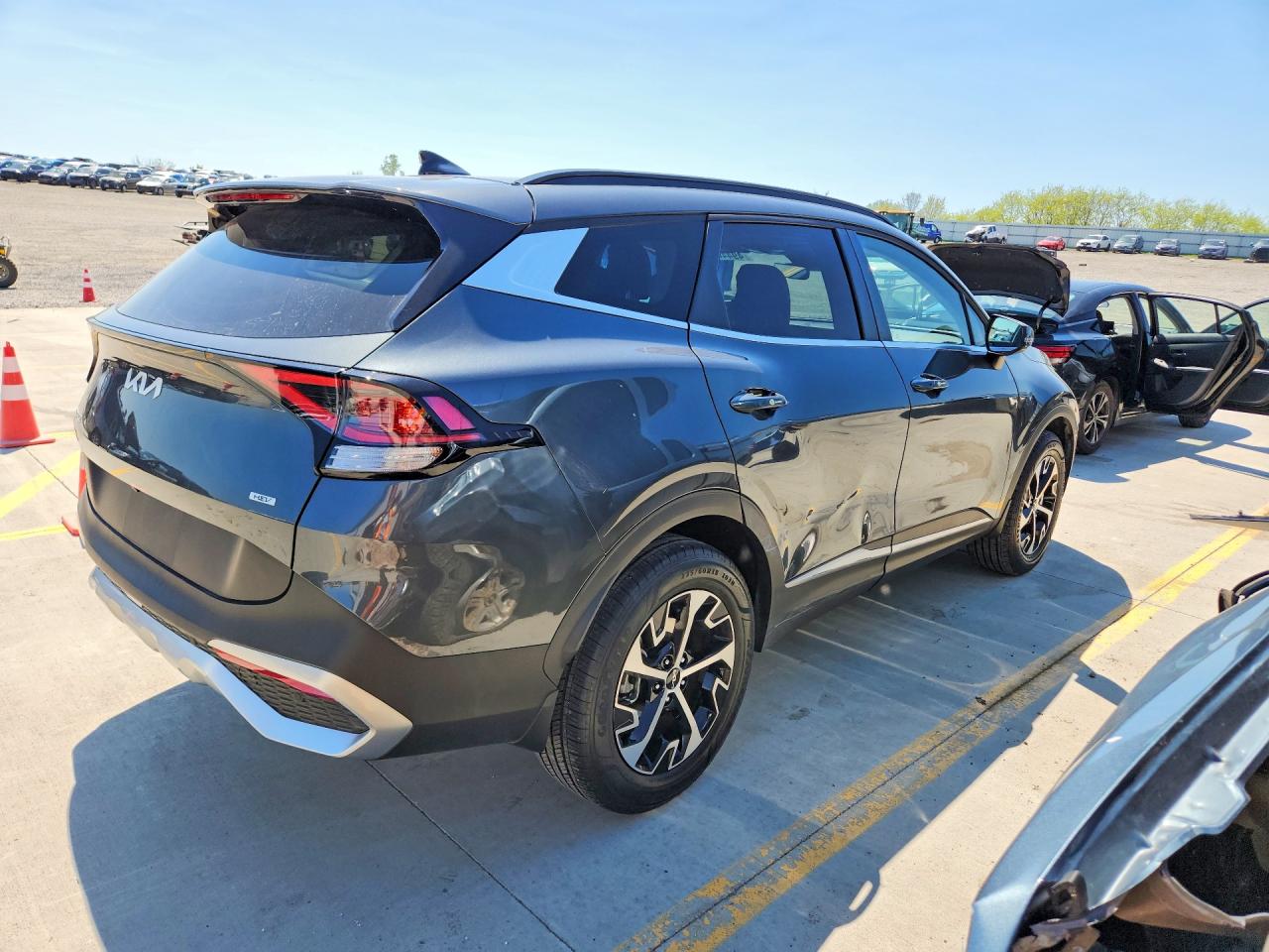 2025 KIA SPORTAGE EX photo 7