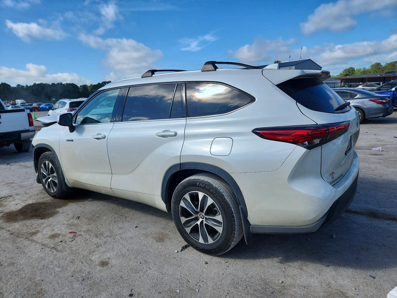 2021 TOYOTA HIGHLANDER HYBRID XLE photo 4