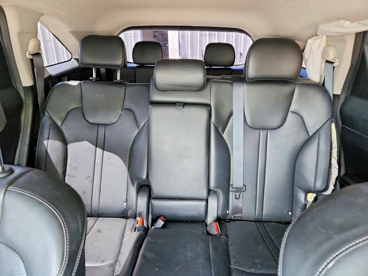 2024 KIA SORENTO S photo 19