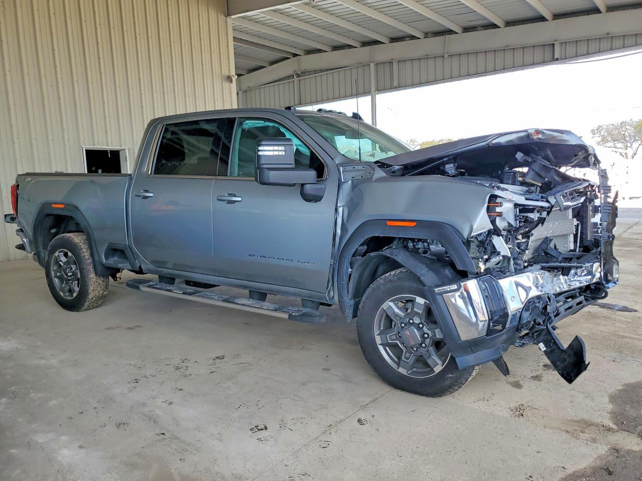 2025 GMC SIERRA K3500 SLE photo 10