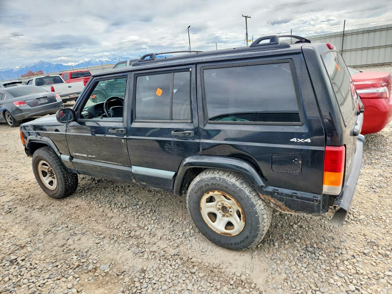 2000 JEEP CHEROKEE SPORT photo 2