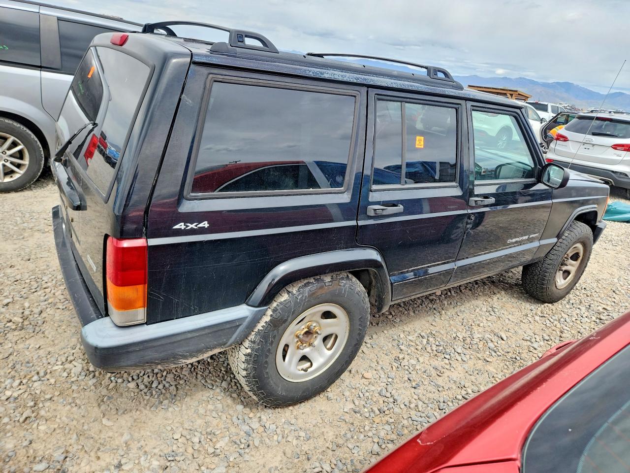 2000 JEEP CHEROKEE SPORT photo 3