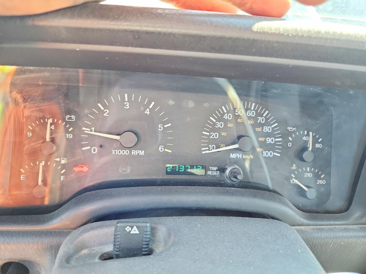 2000 JEEP CHEROKEE SPORT photo 9